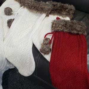 Tree skirt and matching stockings